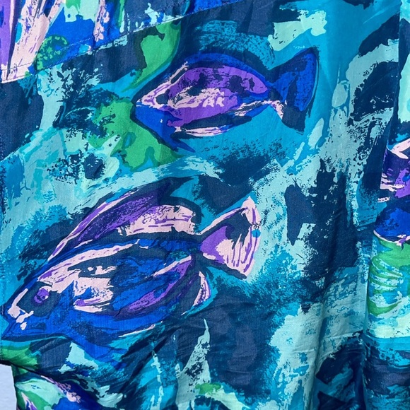 Hilo Hattie Blue and Green Casual Button Down Shirt - Picture 6 of 6